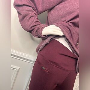 Freely Women’s Leggings, Burgundy /Wine, Large, 7/8 length, Excellent Condition